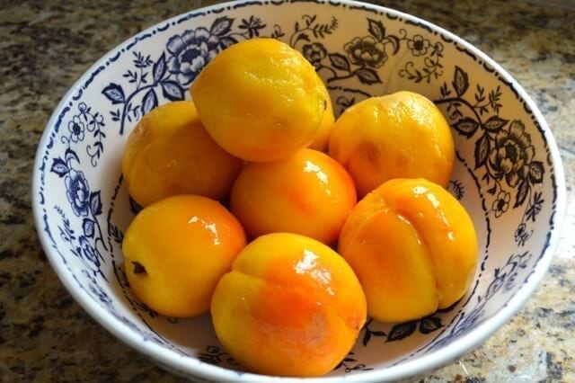 peeled peaches