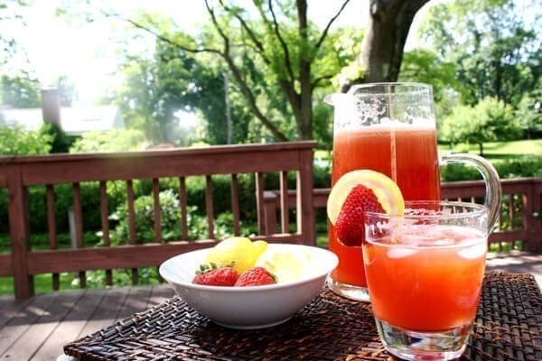 Sparkling Strawberry Oolong Arnold Palmer