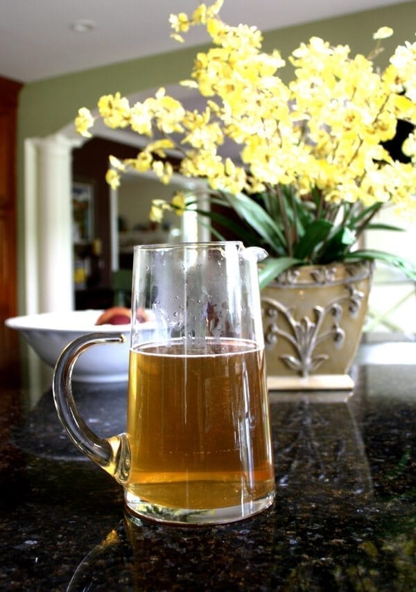 strawberry-oolong-arnold-palmer