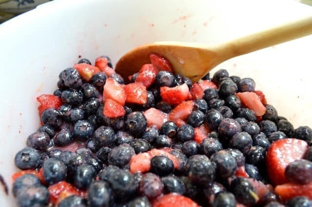 summer berry pie