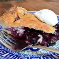 summer berry pie