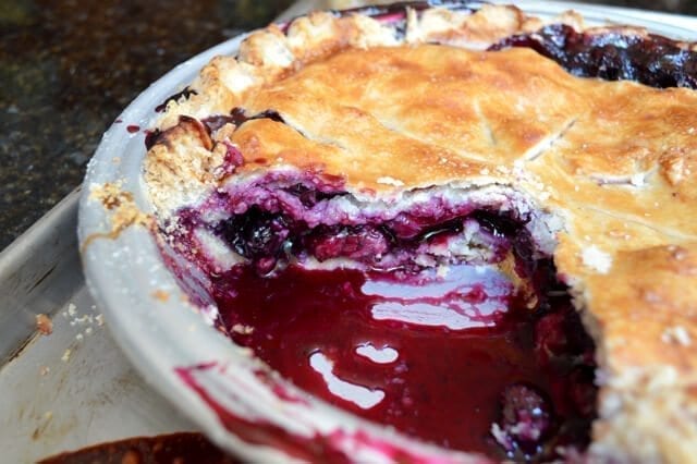 summer berry pie