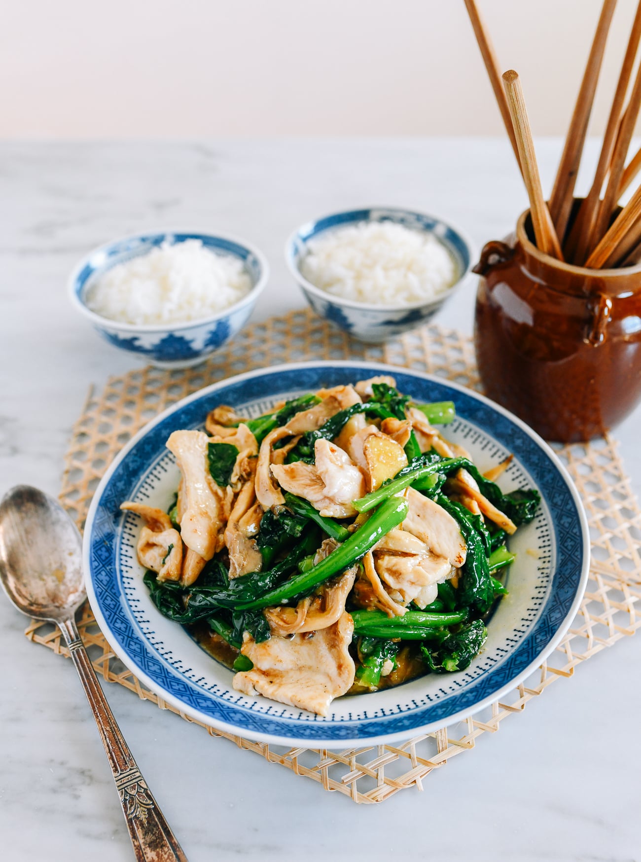 Chicken with Chinese Broccoli and Mushrooms