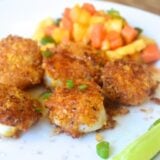 tortilla crusted scallops with fruit salsa