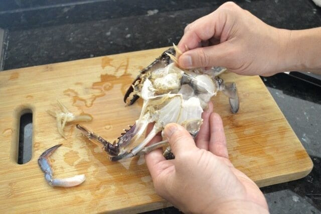 removing crab gills