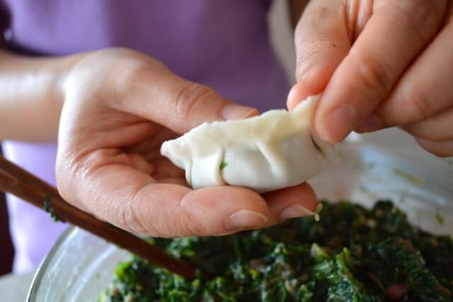 pleating dumpling closed
