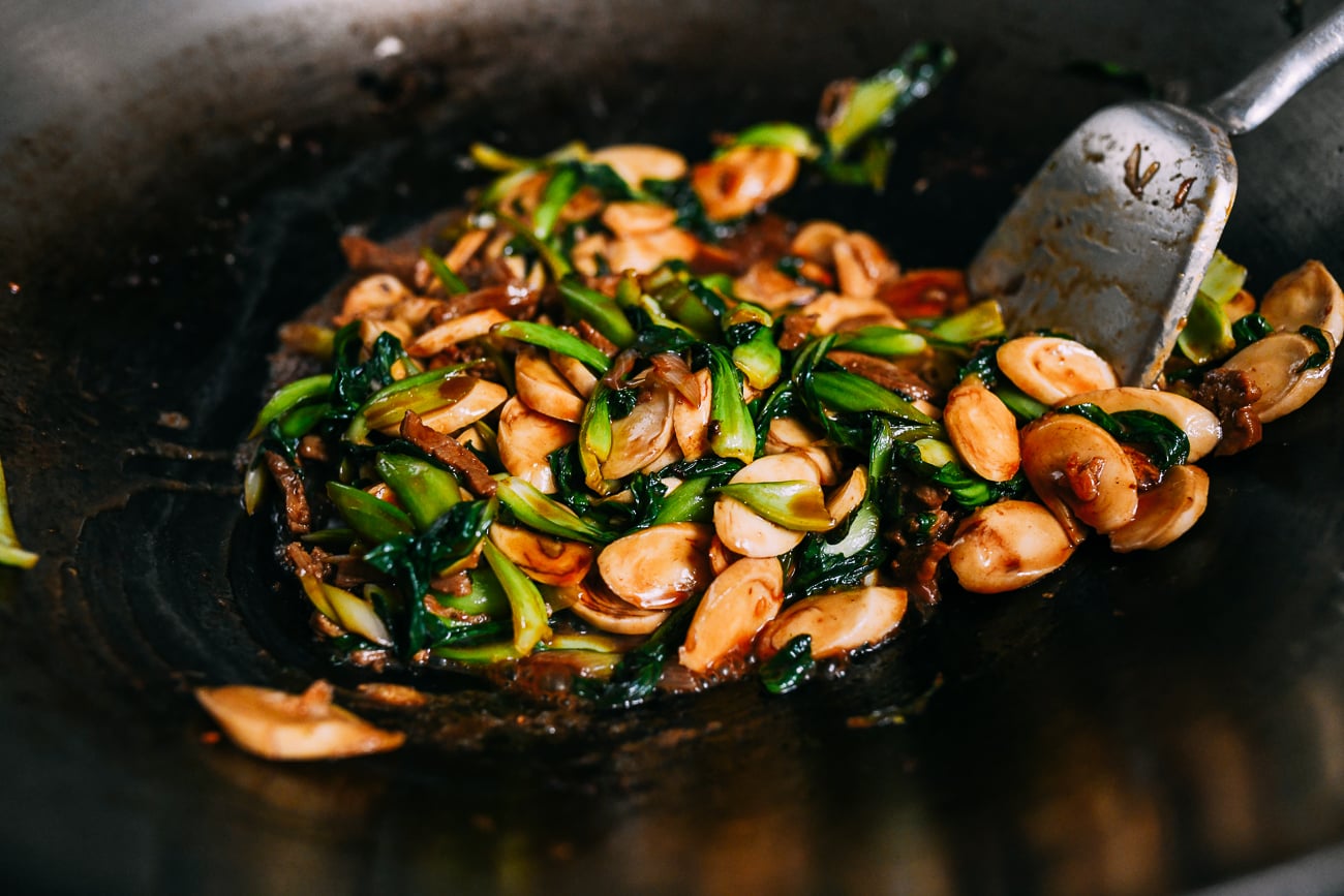 Chinese stir-fried rice cakes
