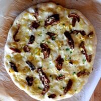 Mushroom White Pizza