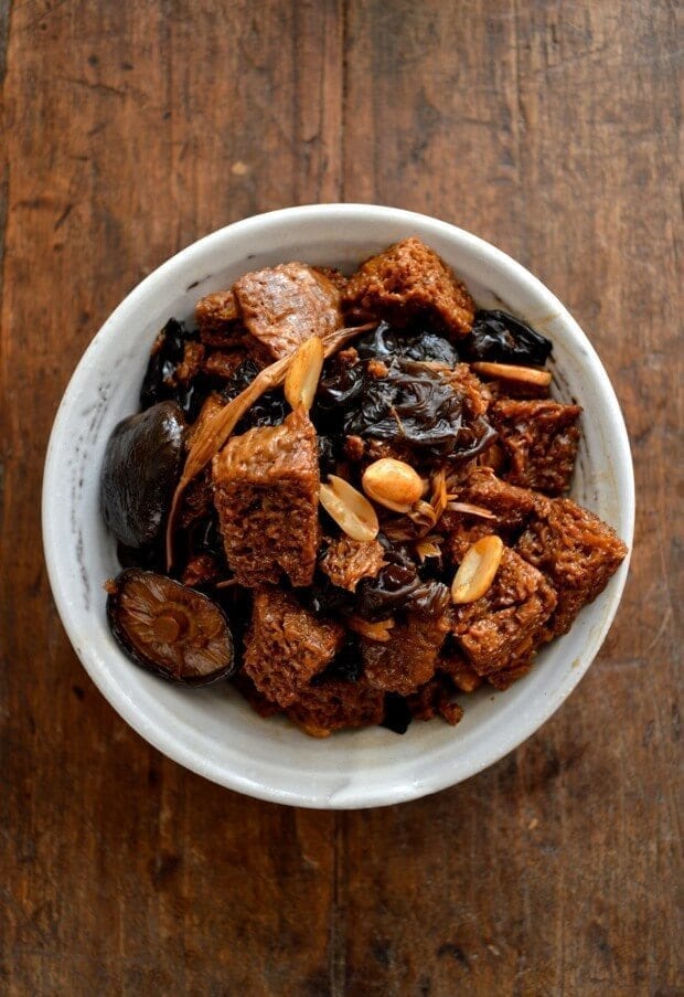 Hong Shao Kao Fu - Braised Wheat Gluten with Mushrooms, by thewoksoflife.com
