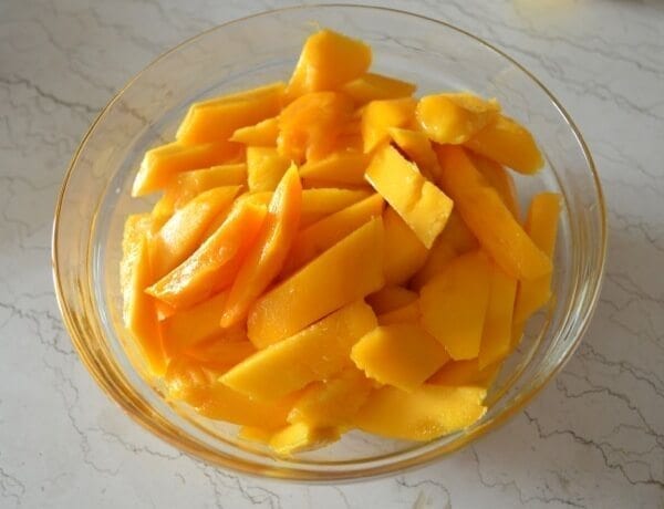 Mango Pie Recipe, by thewoksoflife.com