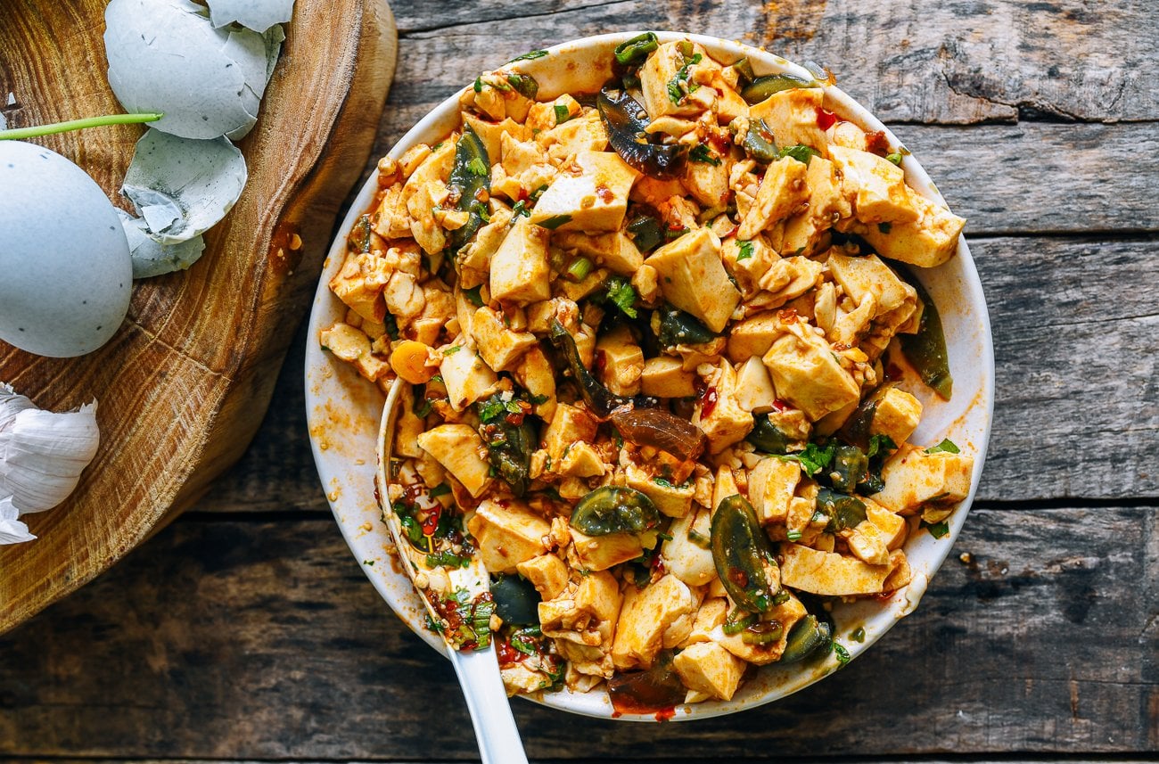 pidan doufu mixed together