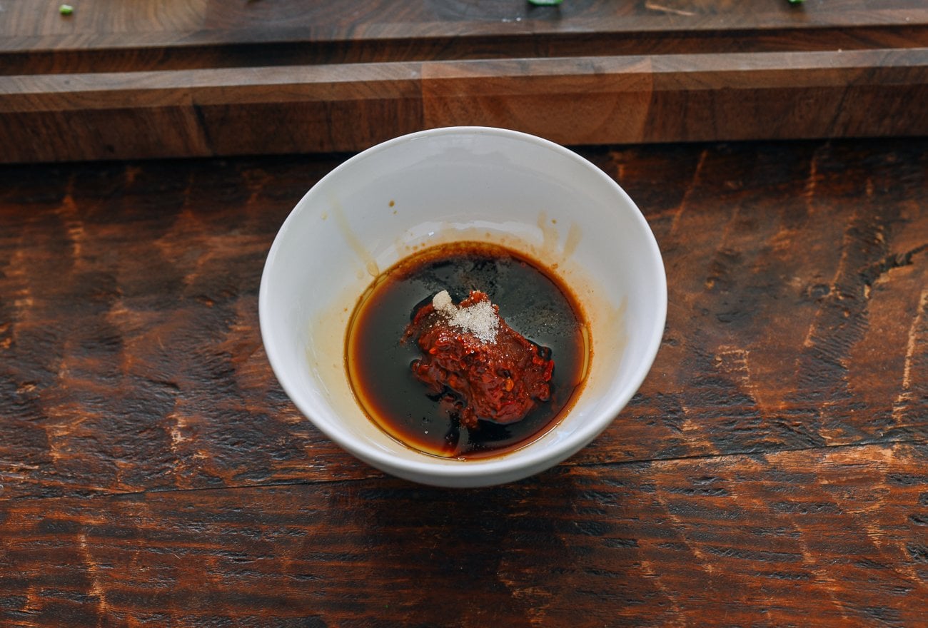 spicy sauce mixture for cold tofu dish