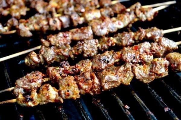 Spicy Beijing Lamb Skewers (yangrou chuan) by thewoksoflife.com