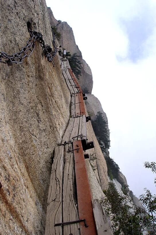 A Trip to Huashan and Xi'an by thewoksoflife.com 