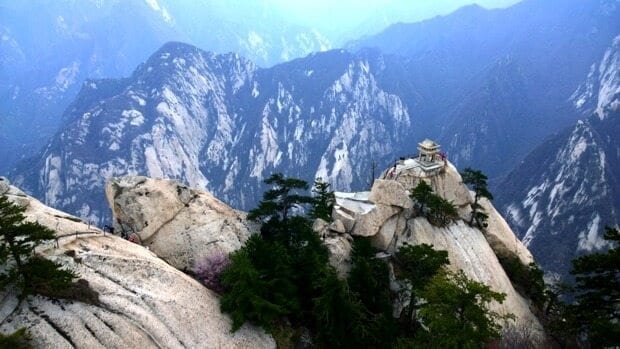 A Trip to Huashan and Xi'an by thewoksoflife.com 