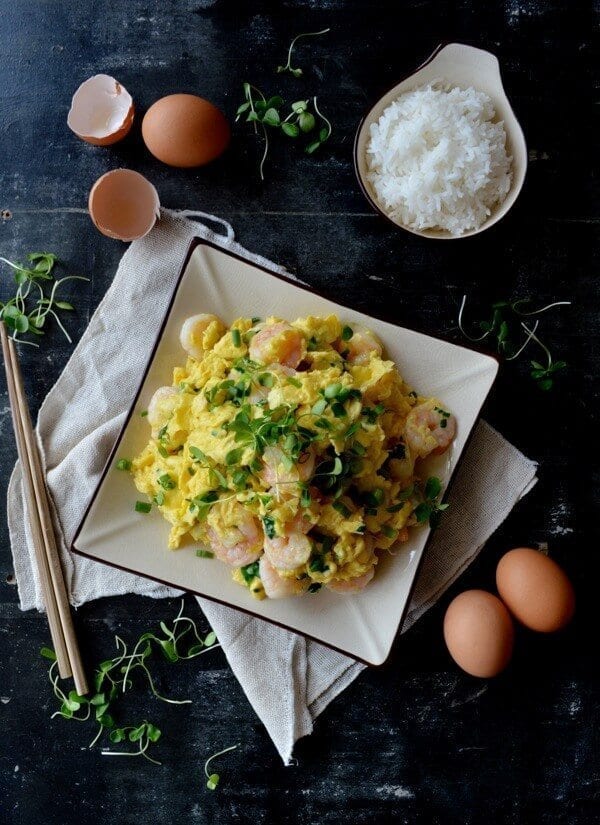 Stir-fried Shrimp and Eggs by thewoksoflife.com