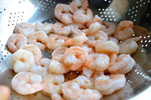 Stir-fried Shrimp and Eggs by thewoksoflife.com