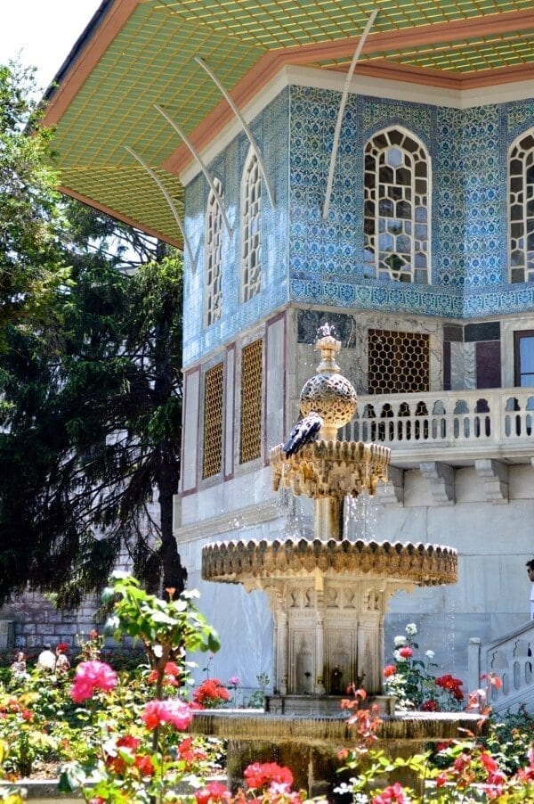 Topkapi Palace - How to See Istanbul In One Day by thewoksoflife.com