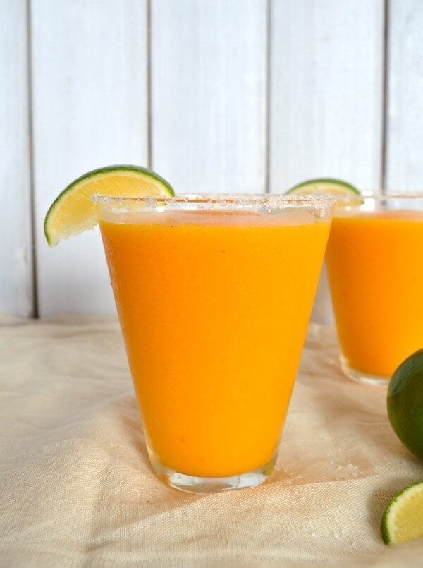 Frozen White Peach Mango Margaritas by thewoksoflife.com
