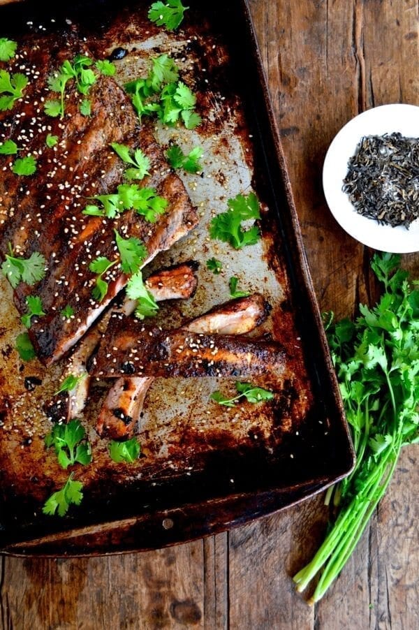 Roasted Jasmine Tea Rub Ribs by thewoksoflife.com
