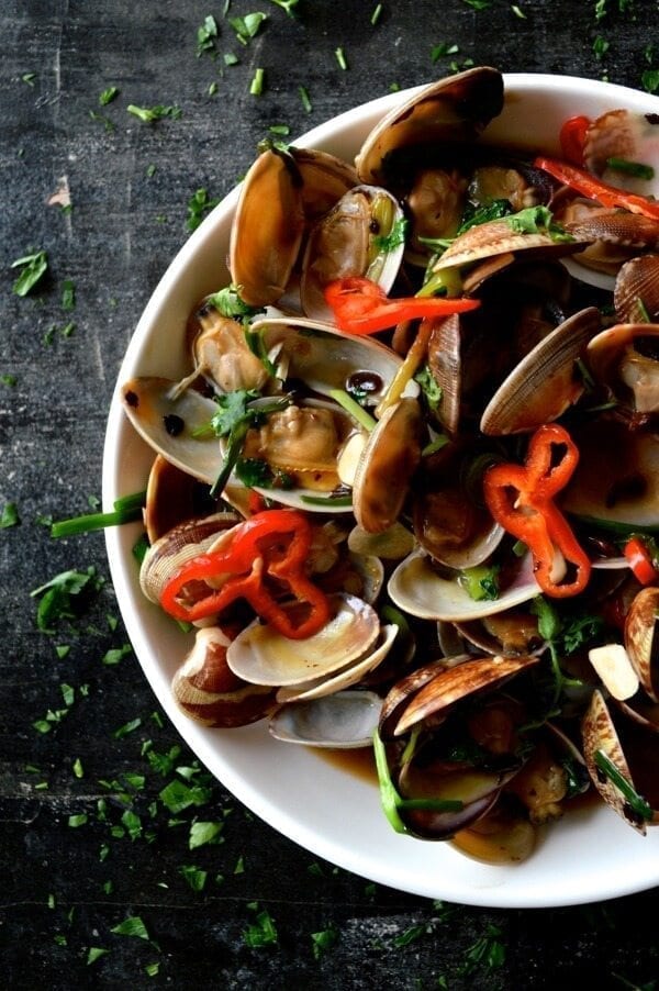 Stir-Fried Clams in Black Bean Sauce
