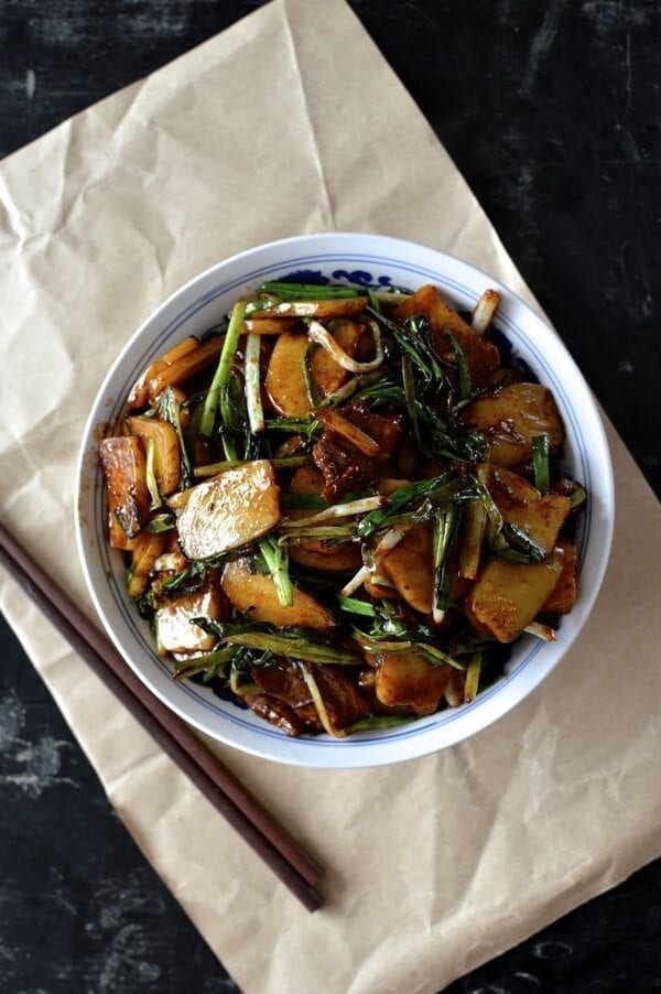 Steak and Scallion Rice Cake Stir-Fry by thewoksoflife.com