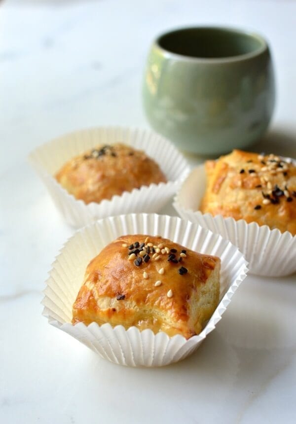 Chinese Pastry Roast Pork Puffs