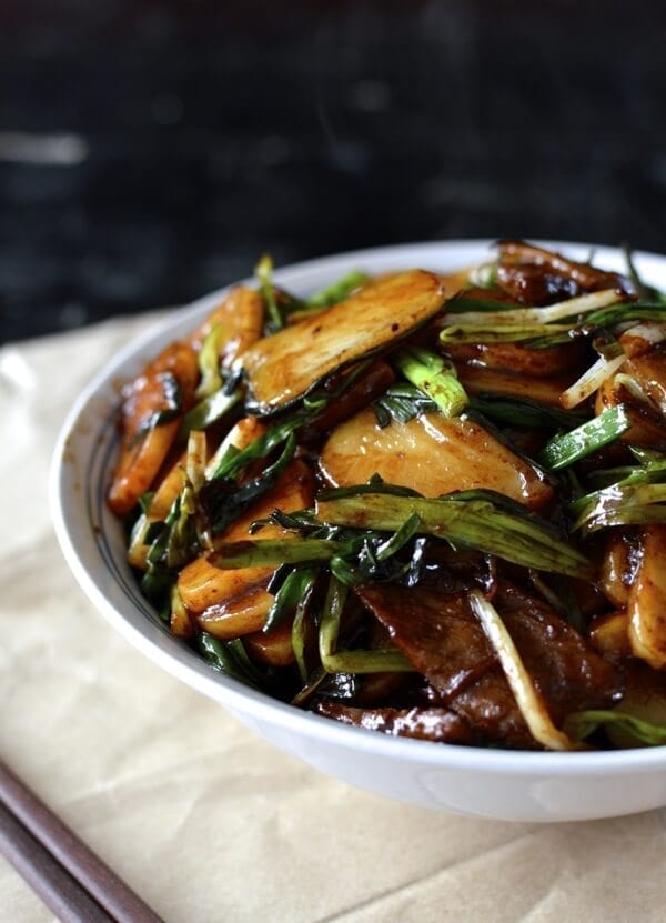 Steak and Scallion Rice Cake Stir-Fry by thewoksoflife.com