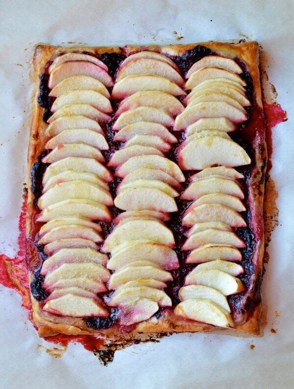 Quick Blackberry Apple Tart, by thewoksoflife.com