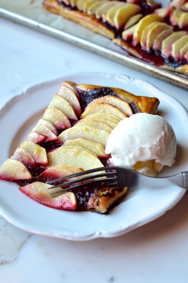 Quick Blackberry Apple Tart, by thewoksoflife.com