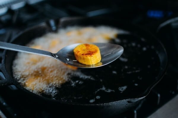 Tostones w/ Tomato Salsa, by thewoksoflife.com