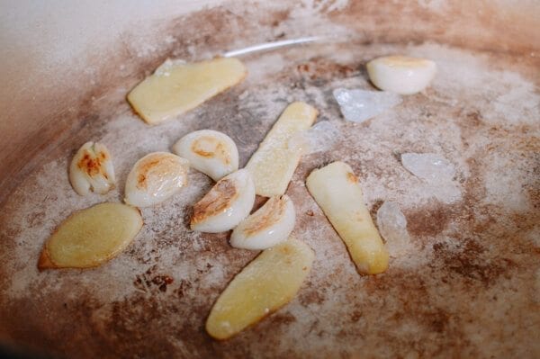 Roasted Braised Duck, by thewoksoflife.com