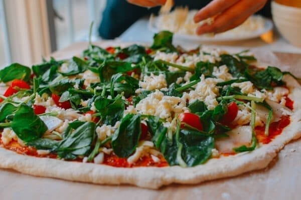 Veggie Pizza, by thewoksoflife.com