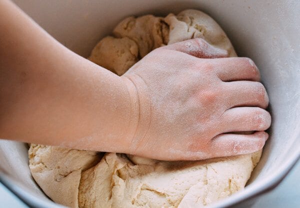 Veggie Pizza, by thewoksoflife.com