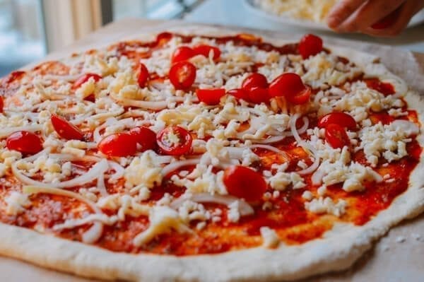 Veggie Pizza, by thewoksoflife.com