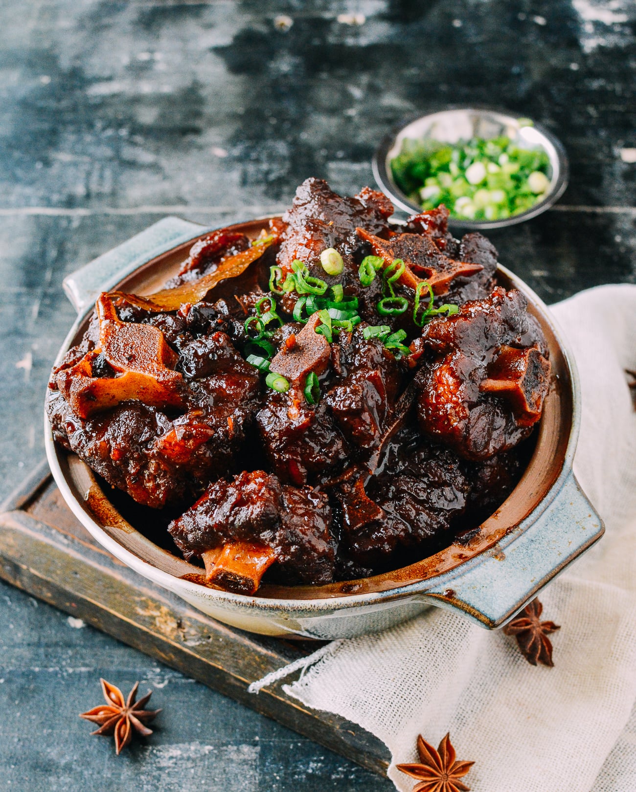 Chinese Braised Oxtail Stew