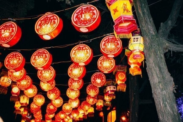 Temple fair lanterns - Chengdu Temple Fair, Chinese New Year Celebration, by thewoksoflife.com