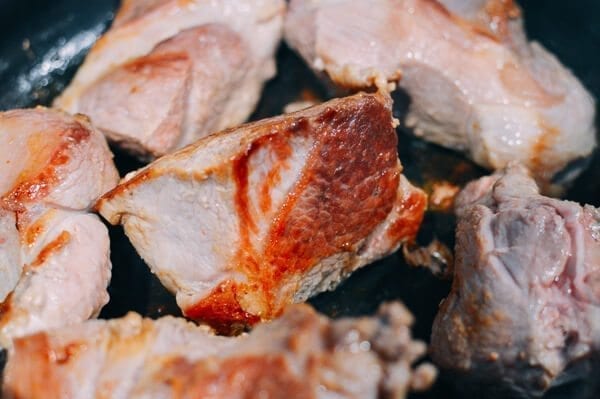 Carnitas Tacos, by thewoksoflife.com