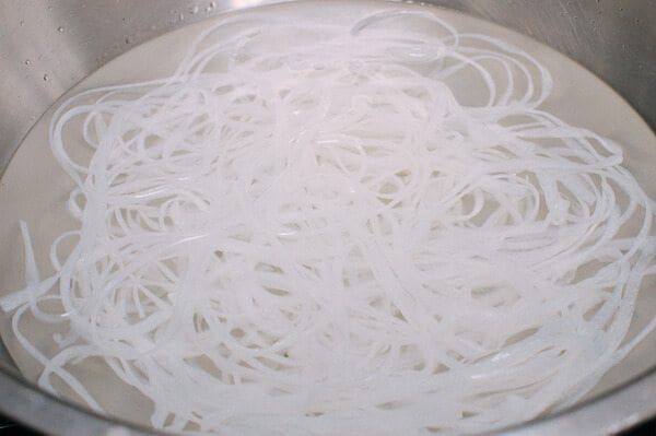 Vegetable Noodles with Shrimp, by thewoksoflife.com