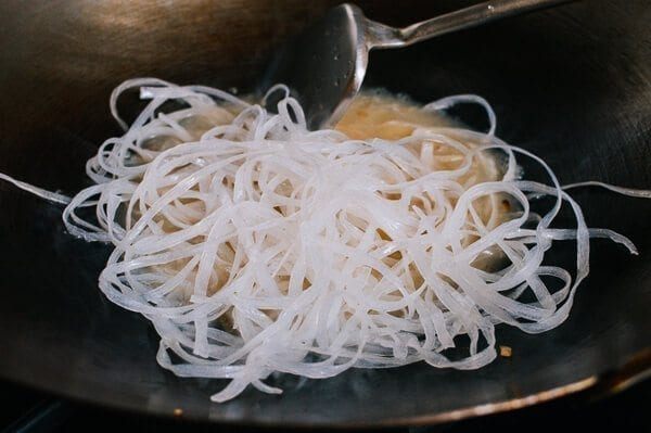 Vegetable Noodles with Shrimp, by thewoksoflife.com