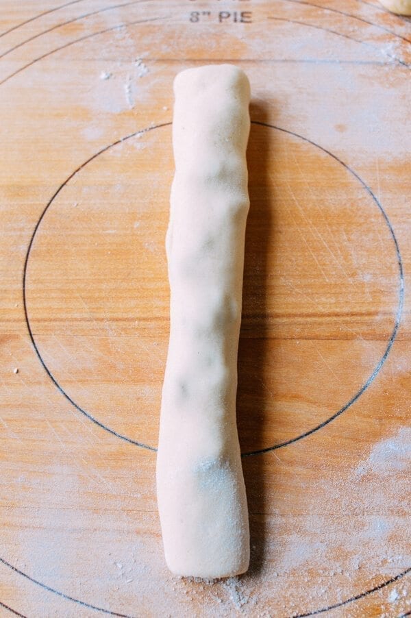 Cinnamon Raisin Buns