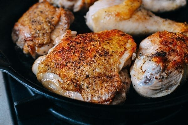 40 Garlic Chicken with an Asian Twist, by thewoksoflife.com