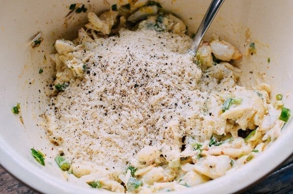 Sesame Panko Crab Cakes with Cilantro Lime Tartar Sauce, by thewoksoflife.com