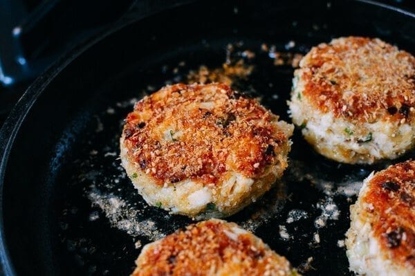Sesame Panko Crab Cakes with Cilantro Lime Tartar Sauce, by thewoksoflife.com