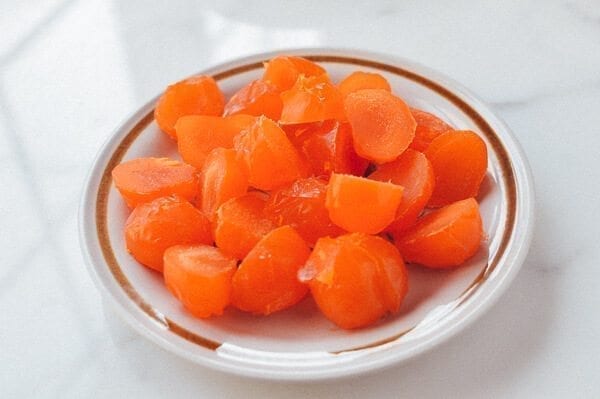 Zongzi (Cantonese Style), by thewoksoflife.com