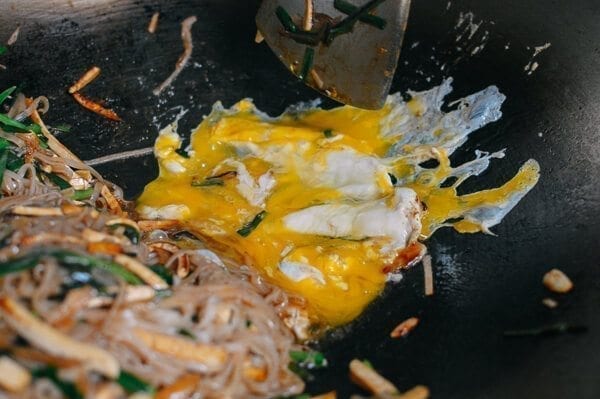 Shrimp Pad Thai, by thewoksoflife.com