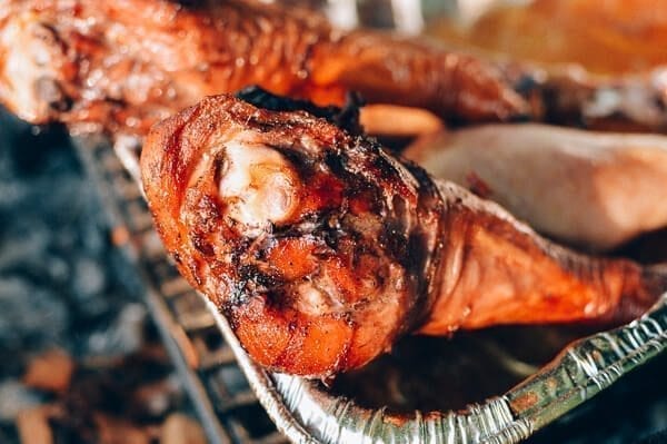 Natural hardwood lump charcoal