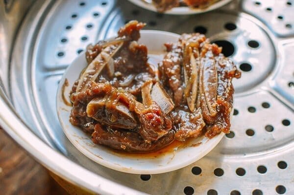 Dim Sum Steamed Beef Short Ribs with Black Pepper, by thewoksoflife.com