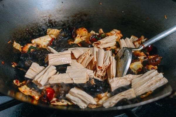 Ma La Xiang Guo (Spicy Numbing Stir-fry Pot), by thewoksoflife.com