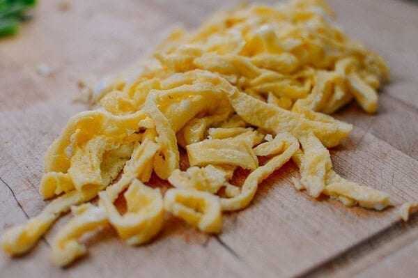 Sliced cooked egg, by thewoksoflife.com